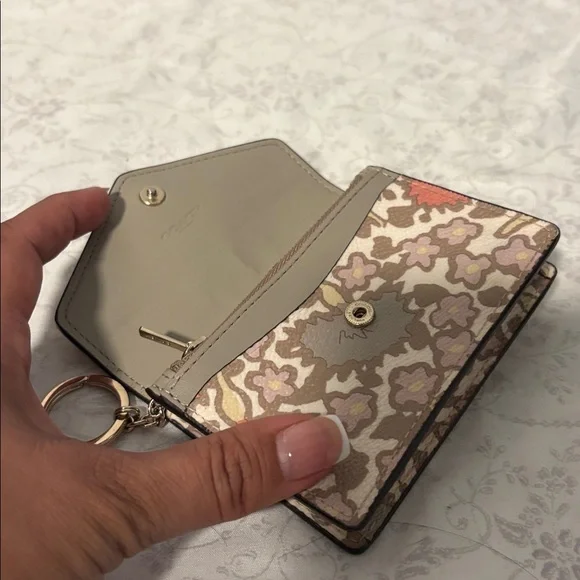 Coach Floral Envelope card Holder - Picture 7 of 12